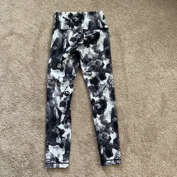 lululemon athletica Pants - Lululemon Womens Black/White Watercolor Marble Legging Workout Size 4 Athleisure
